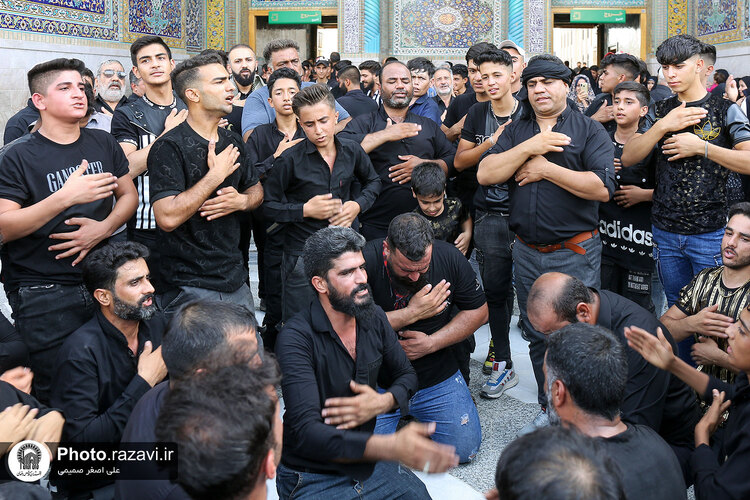 عزاداری روز تاسوعای حسینی در حرم مطهر رضوی