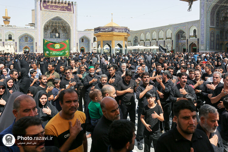 عزاداری روز تاسوعای حسینی در حرم مطهر رضوی