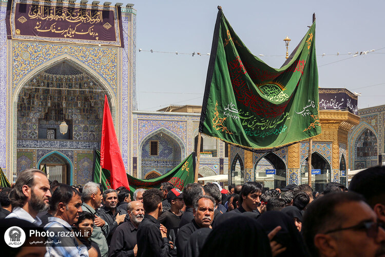 عزاداری روز تاسوعای حسینی در حرم مطهر رضوی