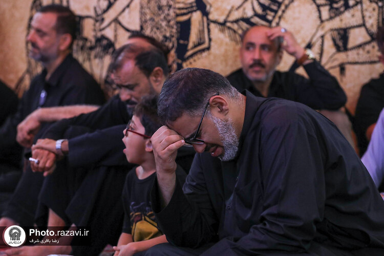 مقتل خوانی روز عاشورا ویژه زائران عرب زبان در حرم مطهر رضوی
