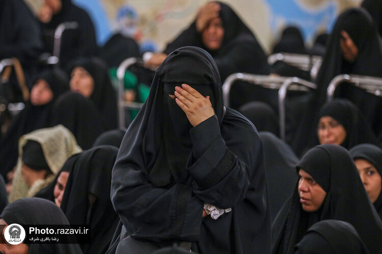 مقتل خوانی روز عاشورا ویژه زائران عرب زبان در حرم مطهر رضوی