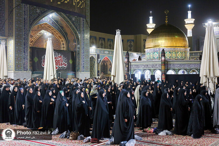 محفل عزاداری اهالی رسانه و فعالان فضای مجازی در حرم مطهر رضوی