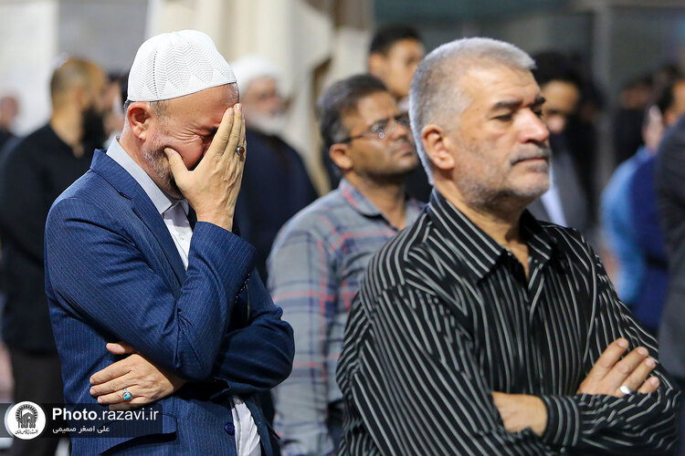 محفل عزاداری اهالی رسانه و فعالان فضای مجازی در حرم مطهر رضوی