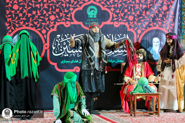 محفل عزاداری اهالی رسانه و فعالان فضای مجازی در حرم مطهر رضوی