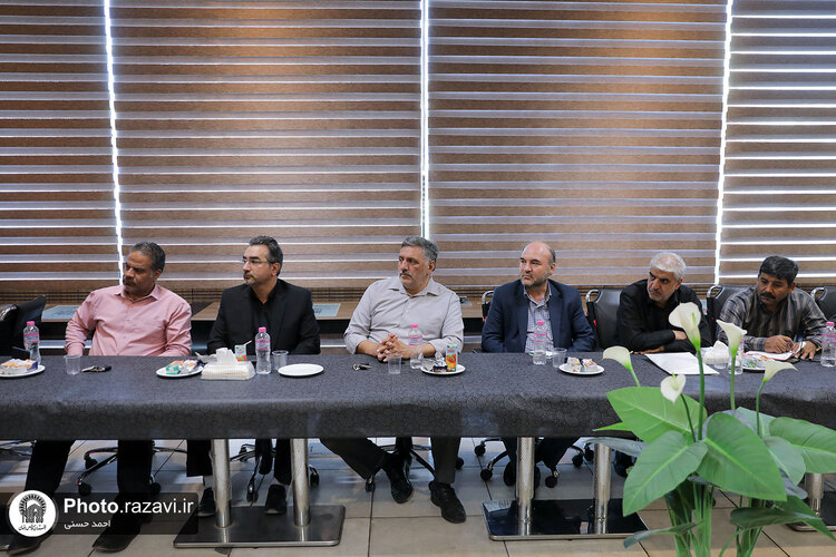 مراسم اهداء نذورات اربعین حسینی به موکب داران