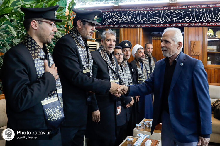 تشرف کاروان سفیران امام رئوف به حرم امامین کاظمین