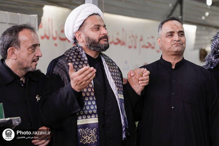 توزیع بسته‌های متبرک رضوی به موکب‌داران اربعین حسینی