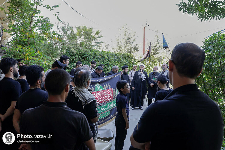 توزیع بسته‌های متبرک رضوی به موکب‌داران اربعین حسینی