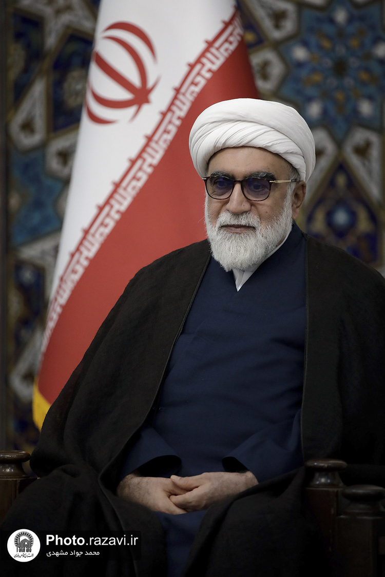 دیدار وزیر امور خارجه با تولیت آستان قدس رضوی