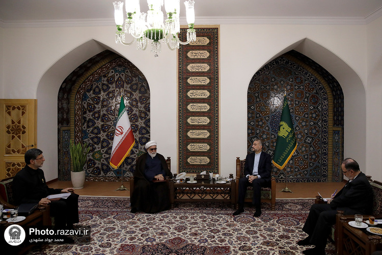 دیدار وزیر امور خارجه با تولیت آستان قدس رضوی
