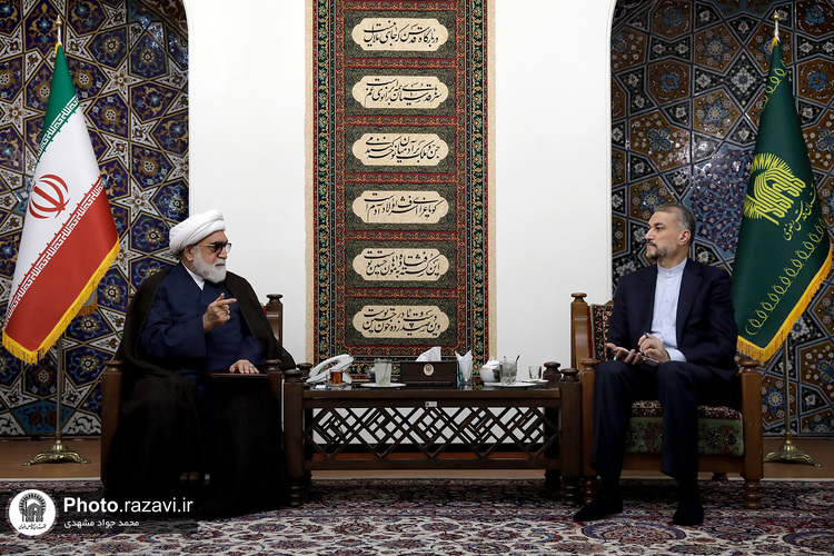دیدار وزیر امور خارجه با تولیت آستان قدس رضوی