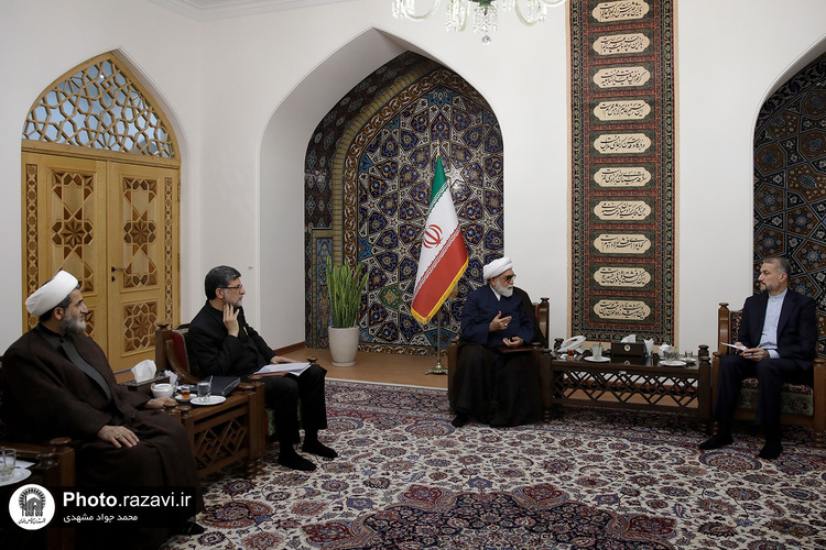 دیدار وزیر امور خارجه با تولیت آستان قدس رضوی