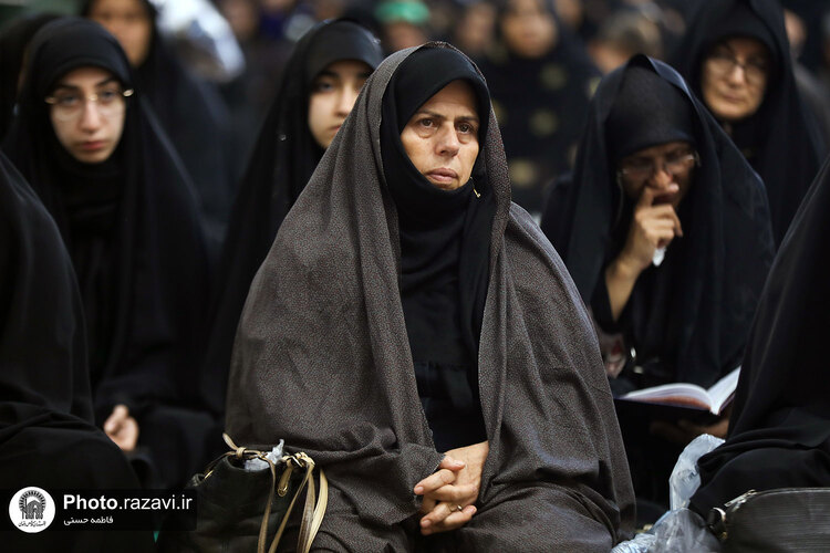 سوگواره زنان نوغان