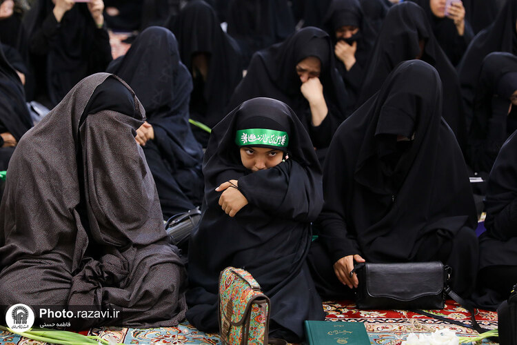 سوگواره زنان نوغان