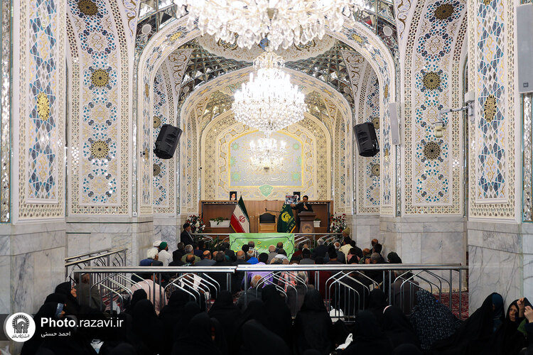 تشرف کاروان رزمندگان دفاع مقدس از خراسان جنوبی به حرم مطهر رضوی