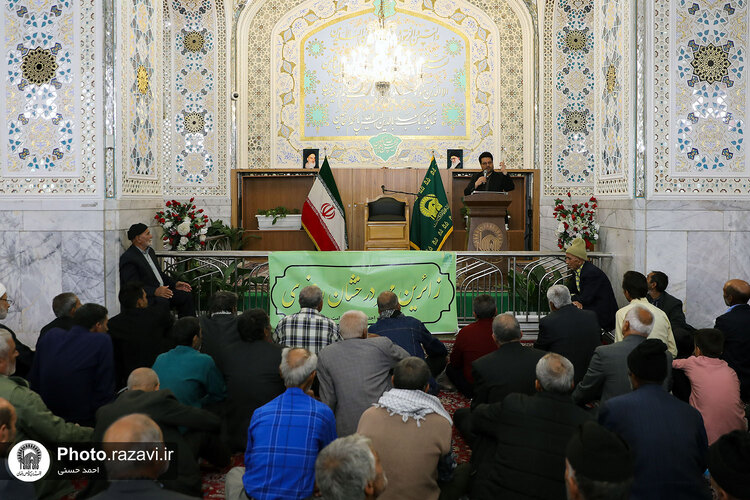 تشرف کاروان رزمندگان دفاع مقدس از خراسان جنوبی به حرم مطهر رضوی