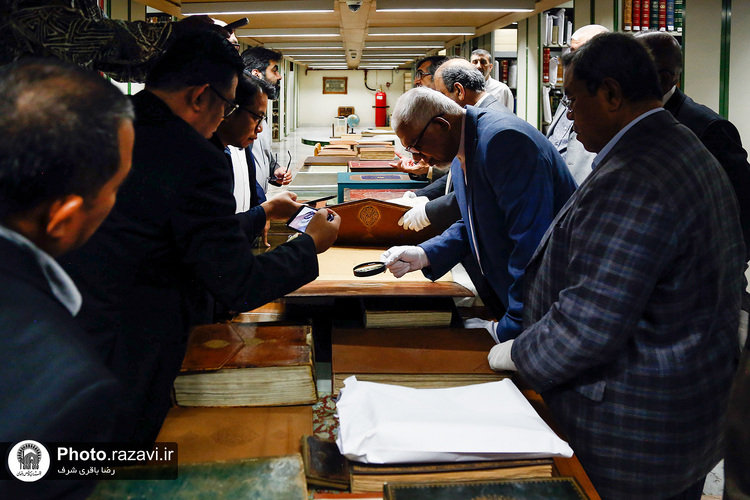 بازدید مدیران بنیاد بین المللی قرآنی رستو مالزی از فعالیت‌های فرهنگی آستان قدس رضوی