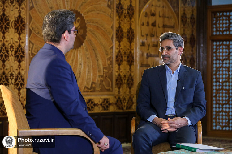 مصاحبه تصویری با معاون کتابخانه‌های سازمان کتابخانه‌ها، موزه‌ها و مرکز اسناد آستان قدس رضوی
