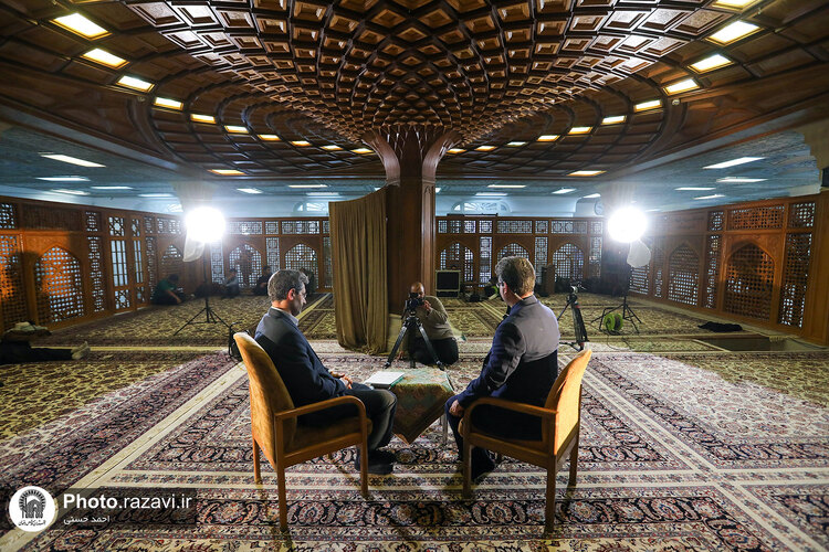 مصاحبه تصویری با معاون کتابخانه‌های سازمان کتابخانه‌ها، موزه‌ها و مرکز اسناد آستان قدس رضوی