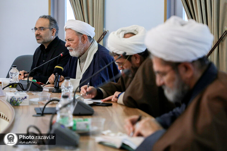 نشست نخبگانی چالش‌های روز و اندیشه فاطمی