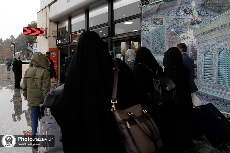 استقبال از زائرین در راه آهن