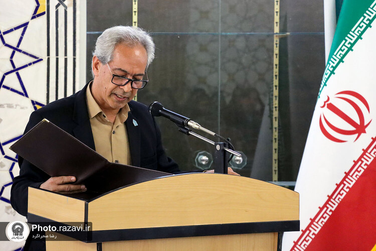 رونمایی از نخستین سالنامه چاپ مشهد