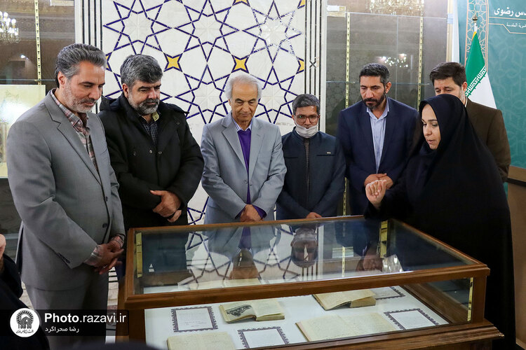 رونمایی از نخستین سالنامه چاپ مشهد