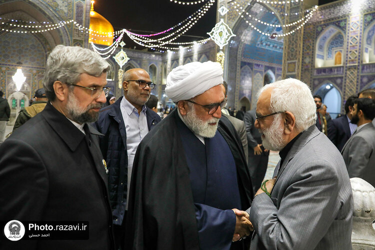 مراسم بزرگداشت مرحومه شریفی منش در حرم مطهر رضوی