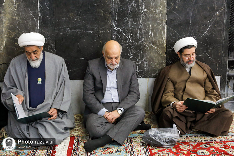 مراسم بزرگداشت مرحومه شریفی منش در حرم مطهر رضوی