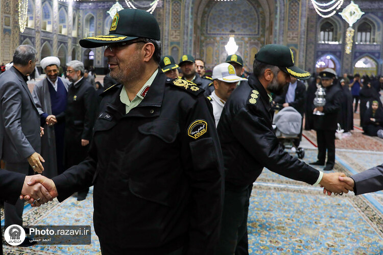 مراسم بزرگداشت مرحومه شریفی منش در حرم مطهر رضوی