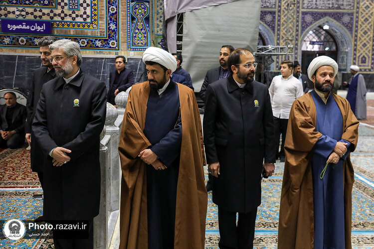 مراسم بزرگداشت مرحومه شریفی منش در حرم مطهر رضوی