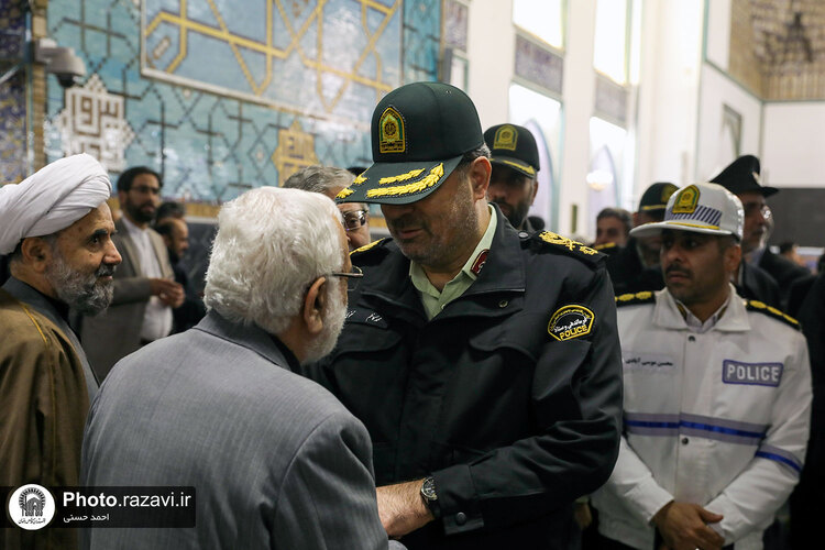 مراسم بزرگداشت مرحومه شریفی منش در حرم مطهر رضوی