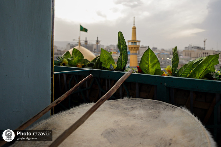 آخرین نقاره سال 1402 در حرم مطهر رضوی