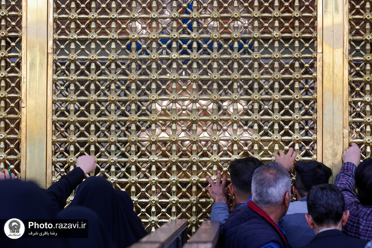 حال و هوای حرم مطهر رضوی در ایام پایانی سال 1402