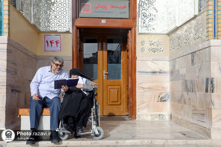 حال و هوای حرم مطهر رضوی در ایام پایانی سال 1402