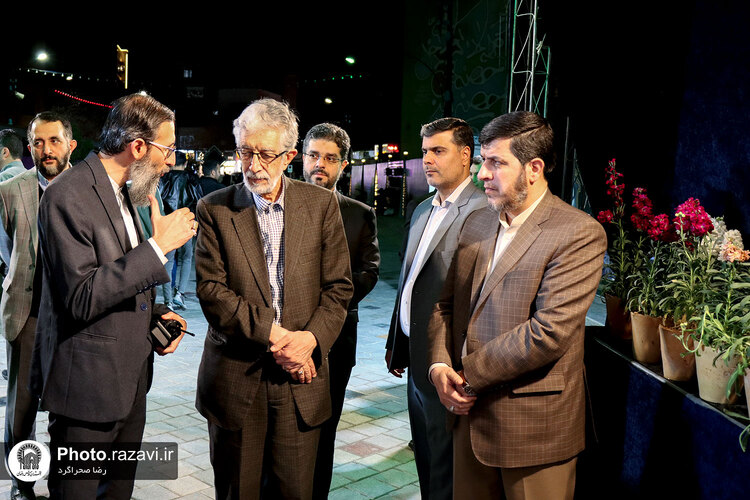 بازدید دکتر حداد عادل از نمایشگاه بهار حرم، بهار زندگی