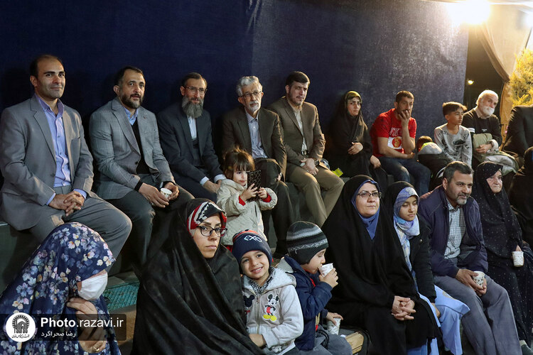 بازدید دکتر حداد عادل از نمایشگاه بهار حرم، بهار زندگی