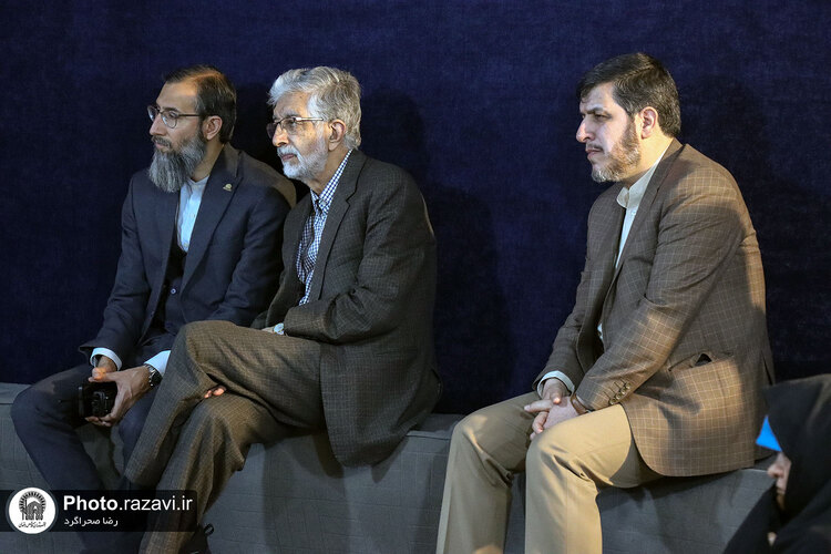 بازدید دکتر حداد عادل از نمایشگاه بهار حرم، بهار زندگی