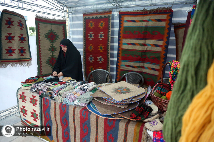 بازارچه عرضه محصولات مادران ارزش آفرین