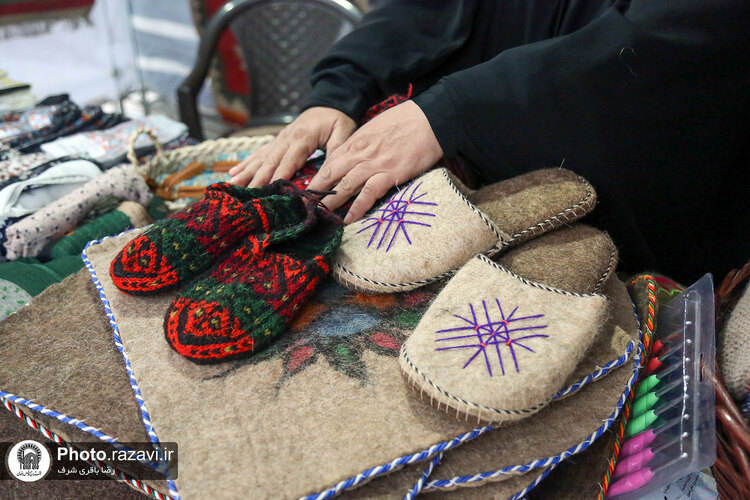 بازارچه عرضه محصولات مادران ارزش آفرین