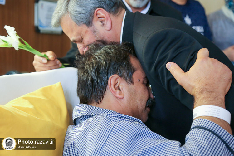 عیادت از بیماران در سالروز ولادت امام رضا علیه‌السلام