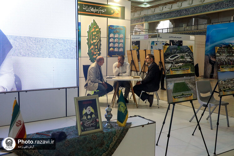 بازدید مدیرعامل بنیاد کرامت از نمایشگاه آبادیران