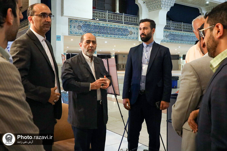 بازدید مدیرعامل بنیاد کرامت از نمایشگاه آبادیران