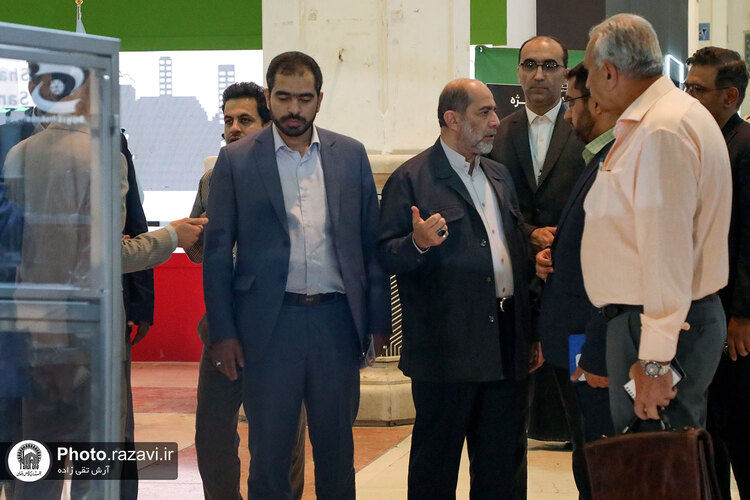 بازدید مدیرعامل بنیاد کرامت از نمایشگاه آبادیران