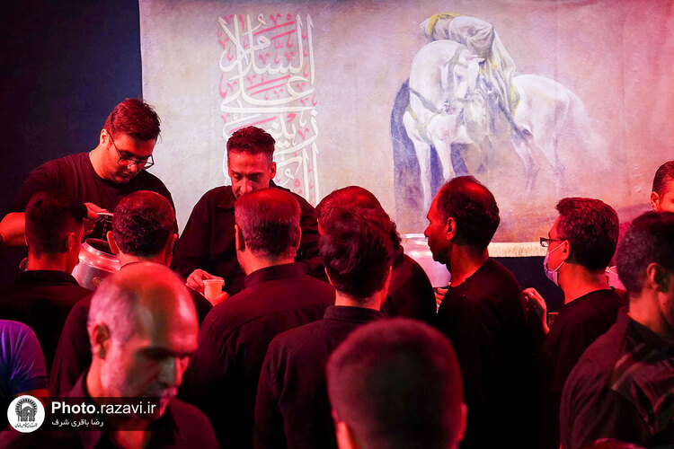 پذیرایی از زائران بارگاه منور رضوی در مواکب حسینی