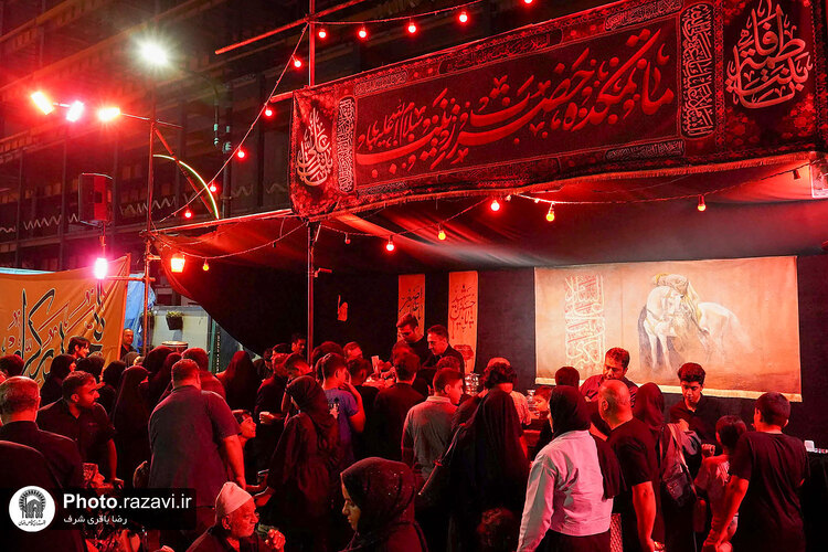 پذیرایی از زائران بارگاه منور رضوی در مواکب حسینی