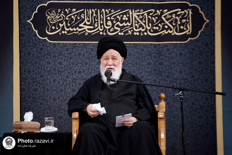 مراسم مقتل خوانی روز عاشورا در حرم مطهر رضوی