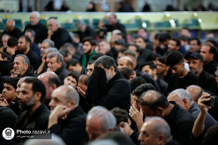 مراسم مقتل خوانی روز عاشورا در حرم مطهر رضوی