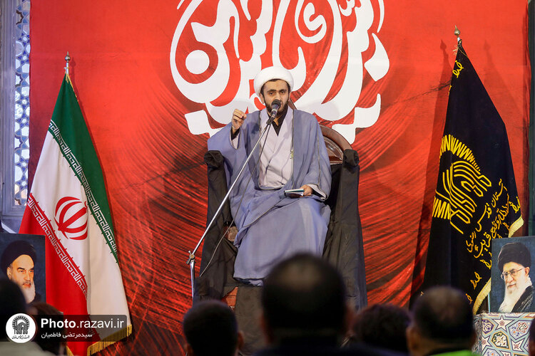 عزاداری زائران کشور آذربایجان در حرم مطهر رضوی