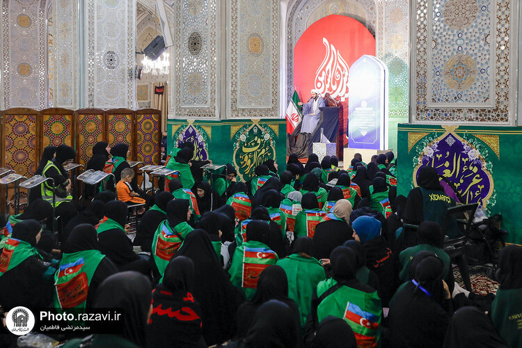 عزاداری زائران کشور آذربایجان در حرم مطهر رضوی